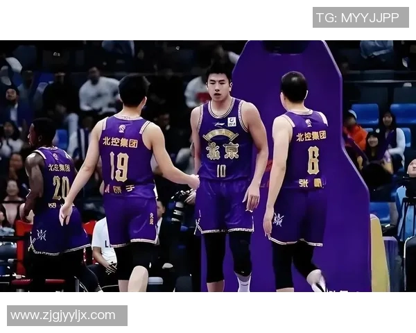 北京篮球队团队协作变革引发热议探索新战术与团队精神的结合